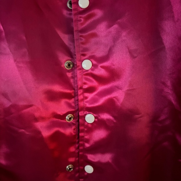 brand new! stranger things 4 rink-o-mania rollerskating rink pink satin bomber🛼 - Picture 4 of 8